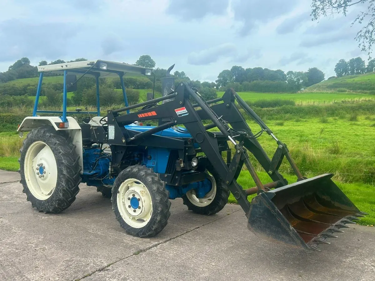 FORD 4130 4WD TRACTOR - Image 3