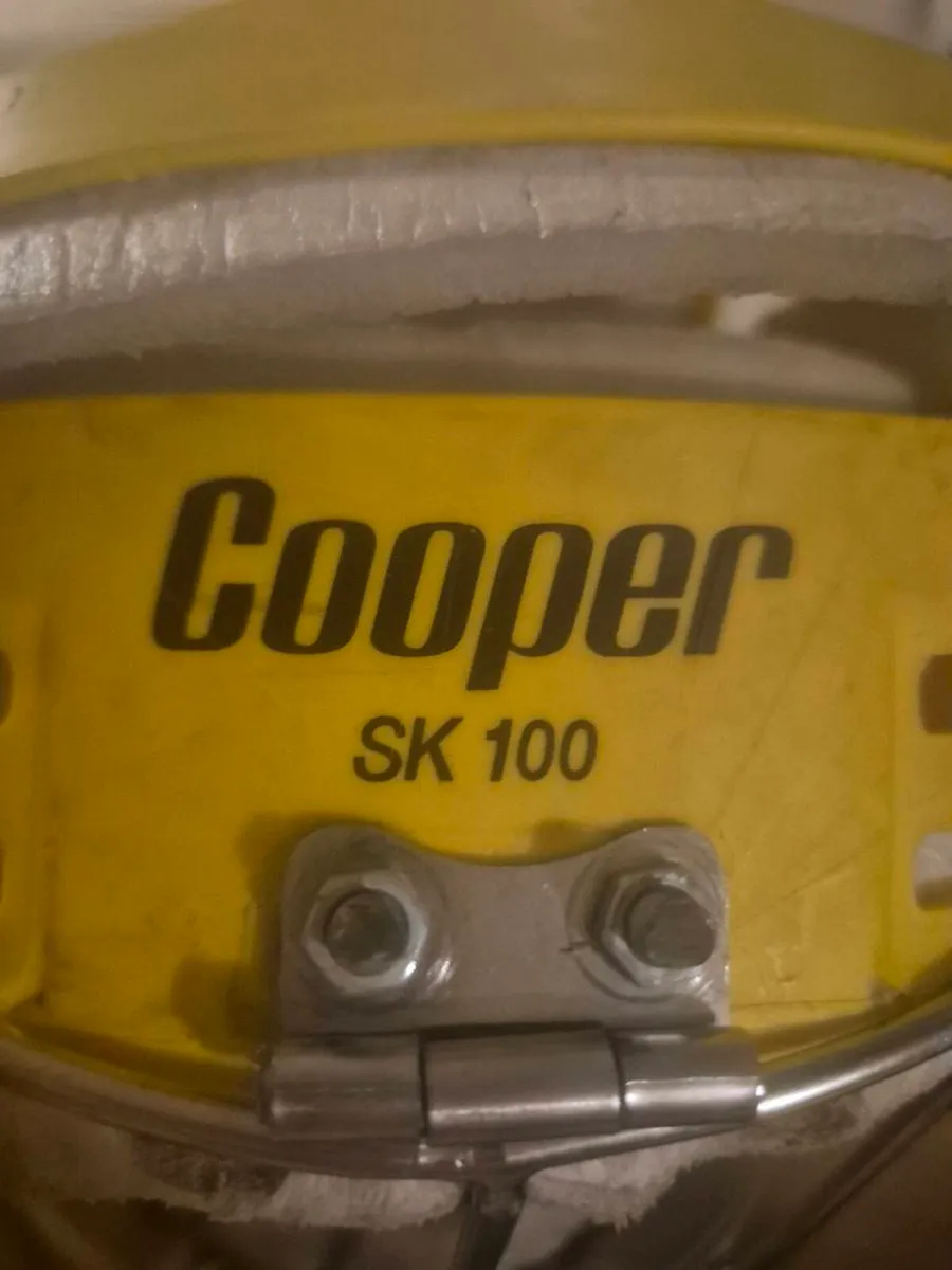 Yellow cooper helmet - Image 3