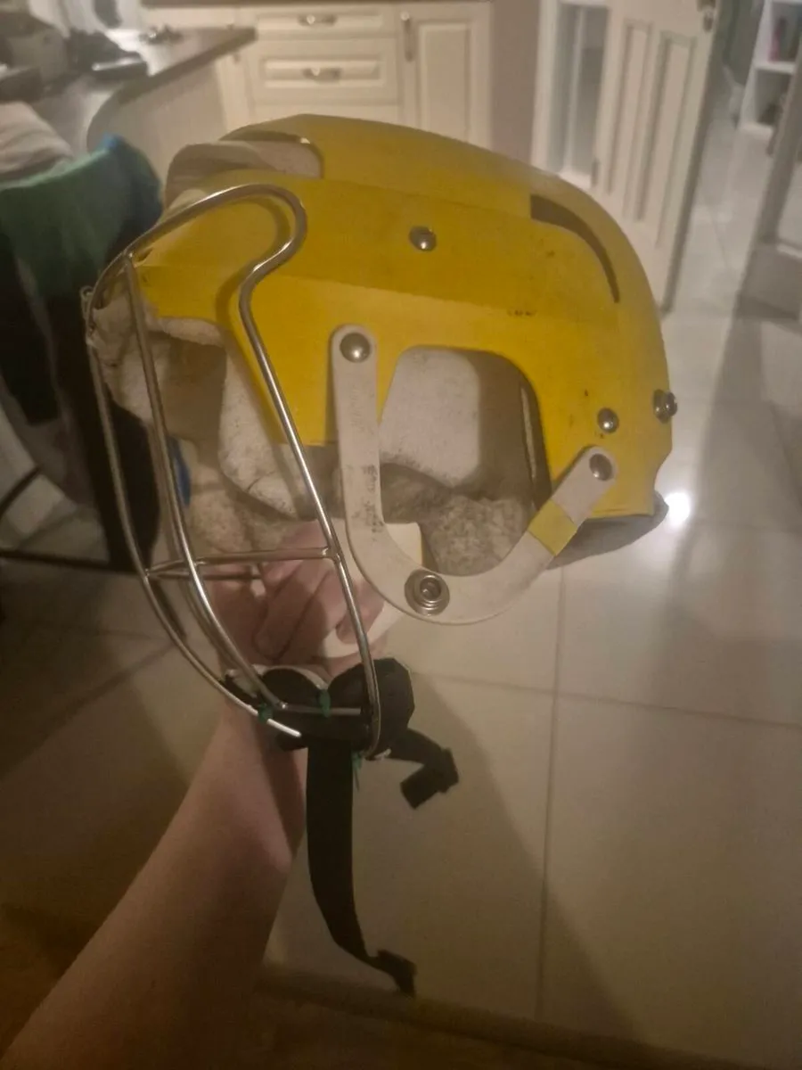 Yellow cooper helmet - Image 4