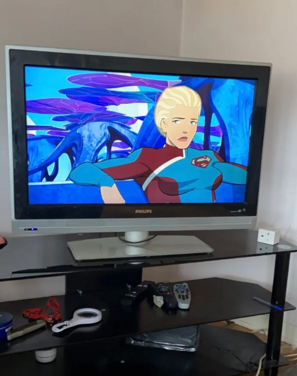 TV 32inch