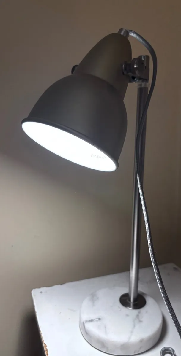Desk lamp - Image 1