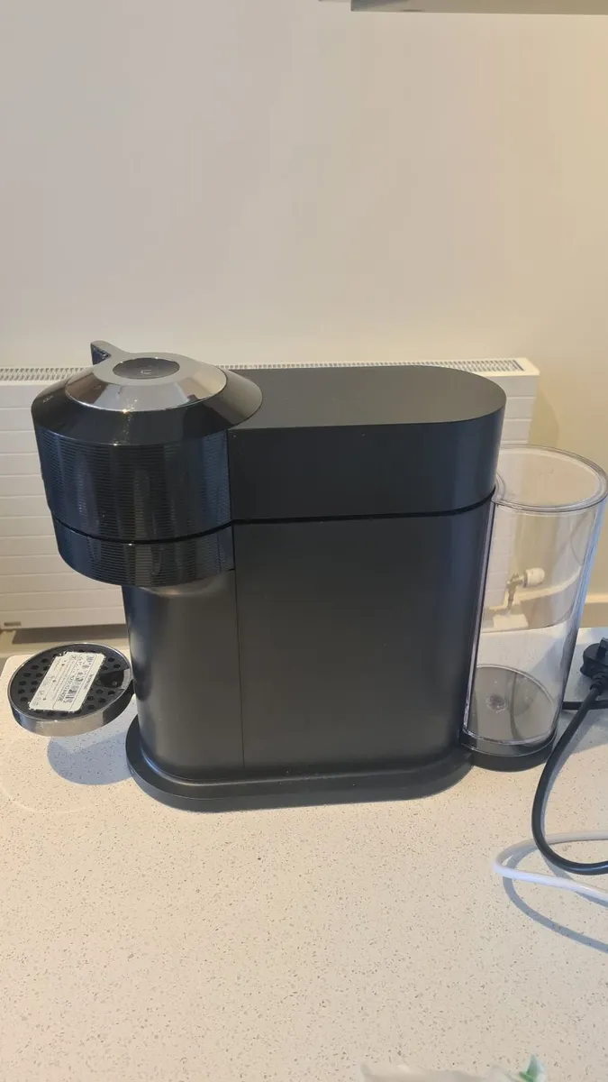 Nespresso vertuo coffee machine - Image 3