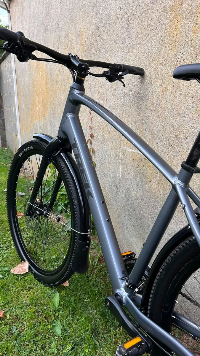 Trek Dual Sport Bike - Image 4