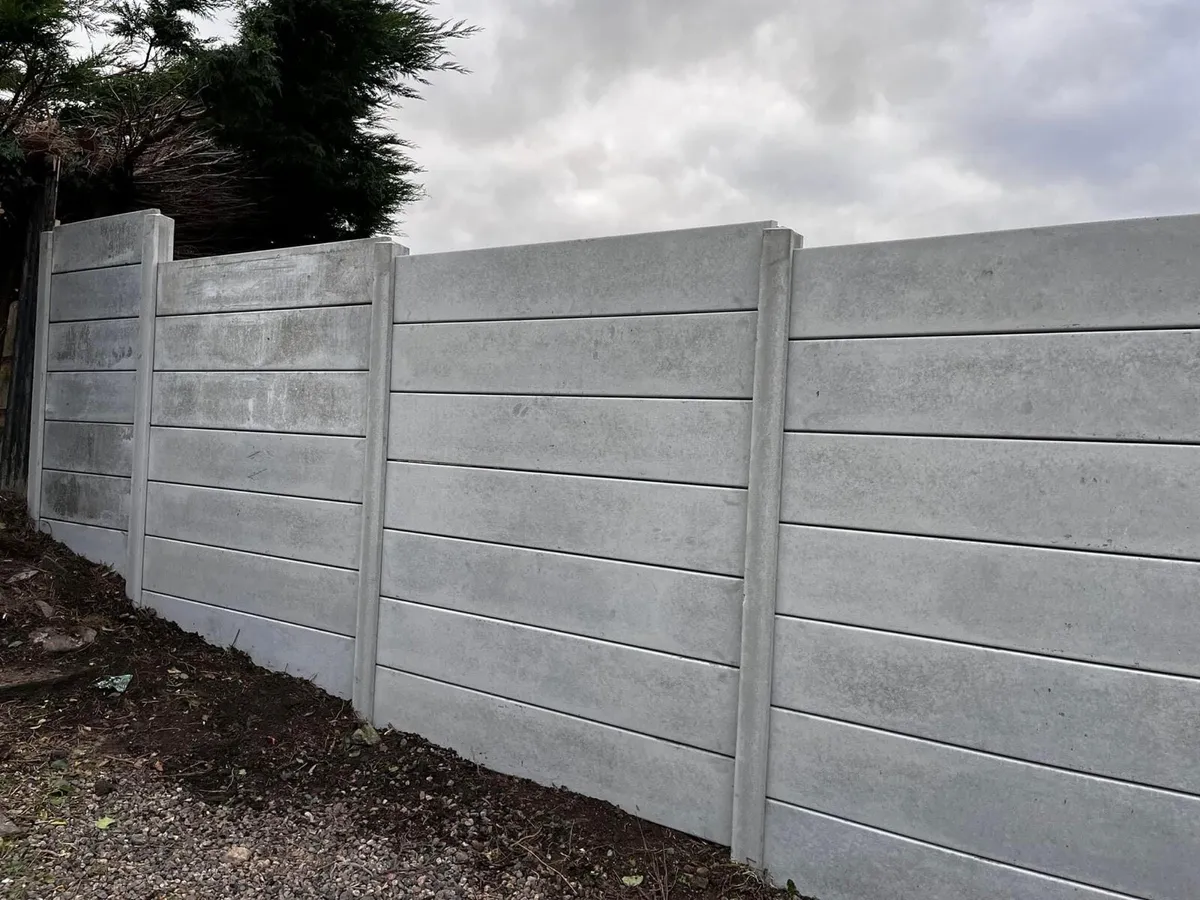 Fence, concrete fence wall. - Image 1