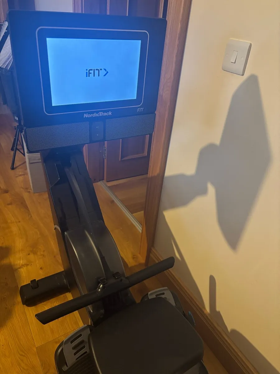 Nordic Track RW700 rower - Image 1
