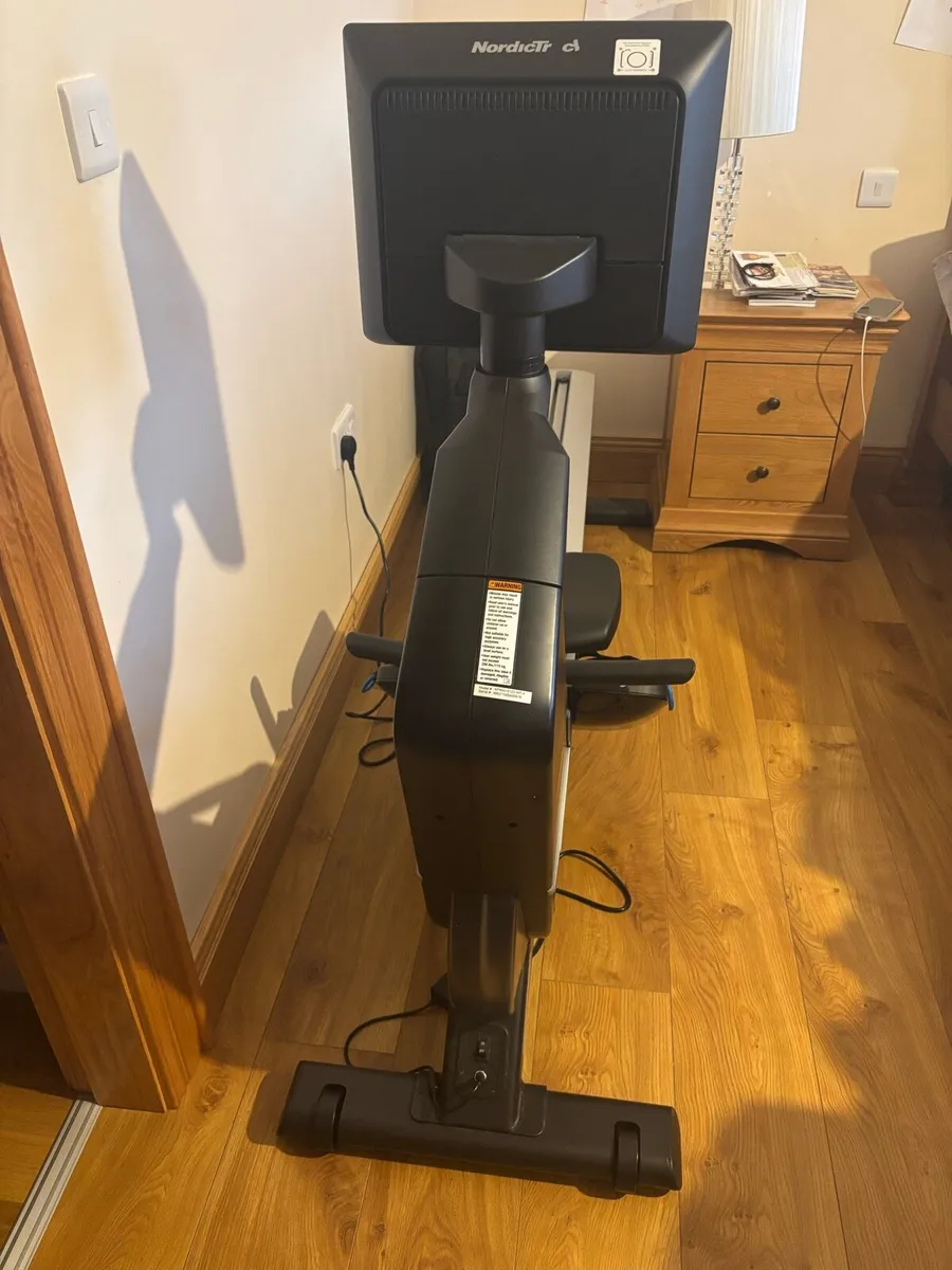 Nordic Track RW700 rower - Image 3