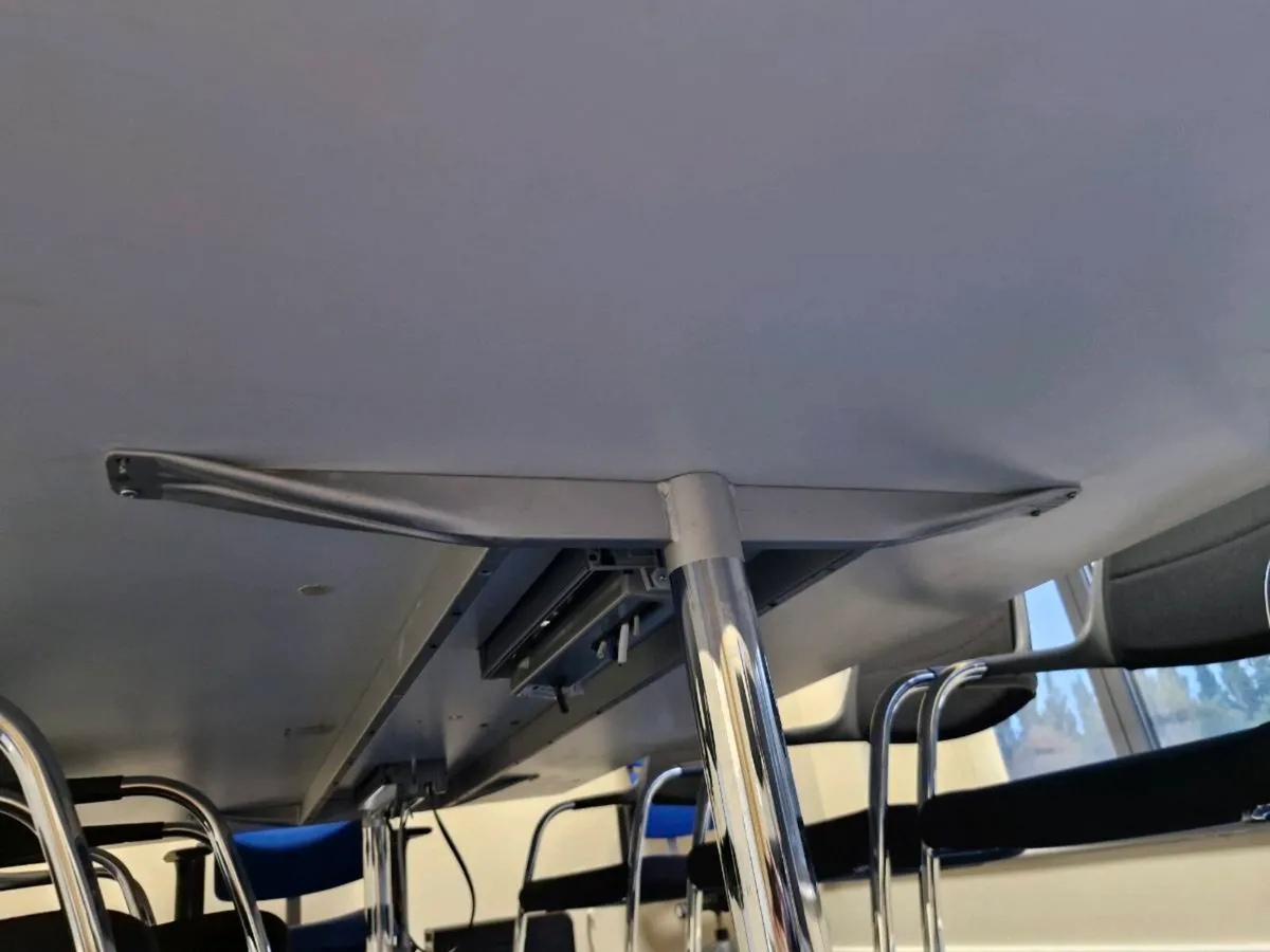 Board room table - Image 4