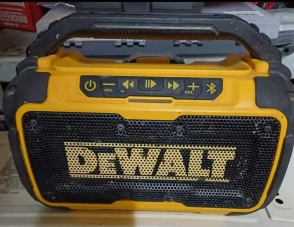 Dewalt Bluetooth speaker
