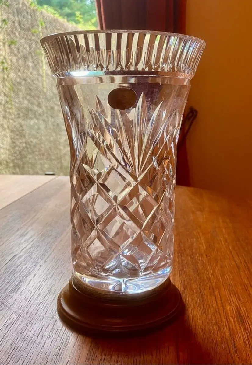 Vintage Galway Clifden Pattern Cut Crystal Vase, Mint Condition. - Image 1