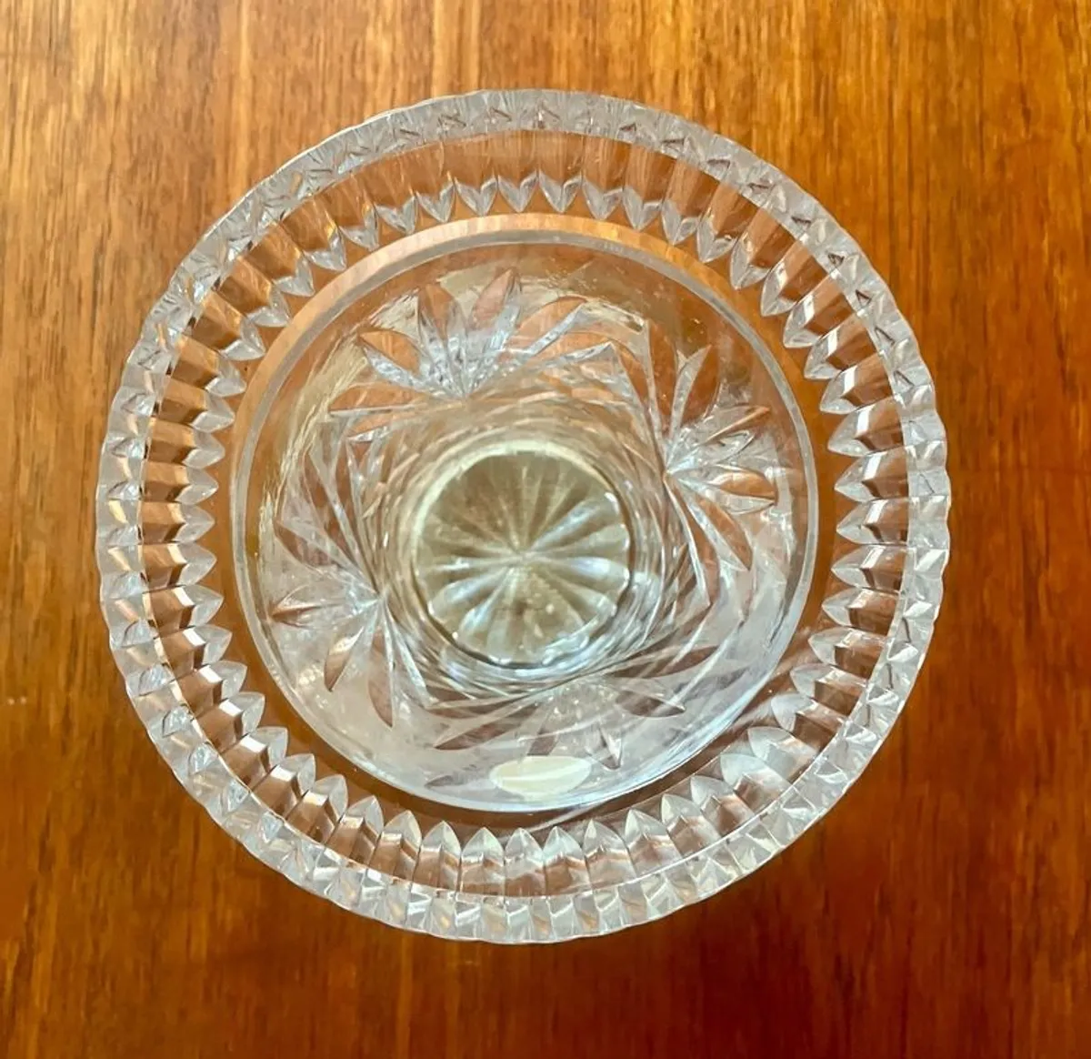 Vintage Galway Clifden Pattern Cut Crystal Vase, Mint Condition. - Image 2