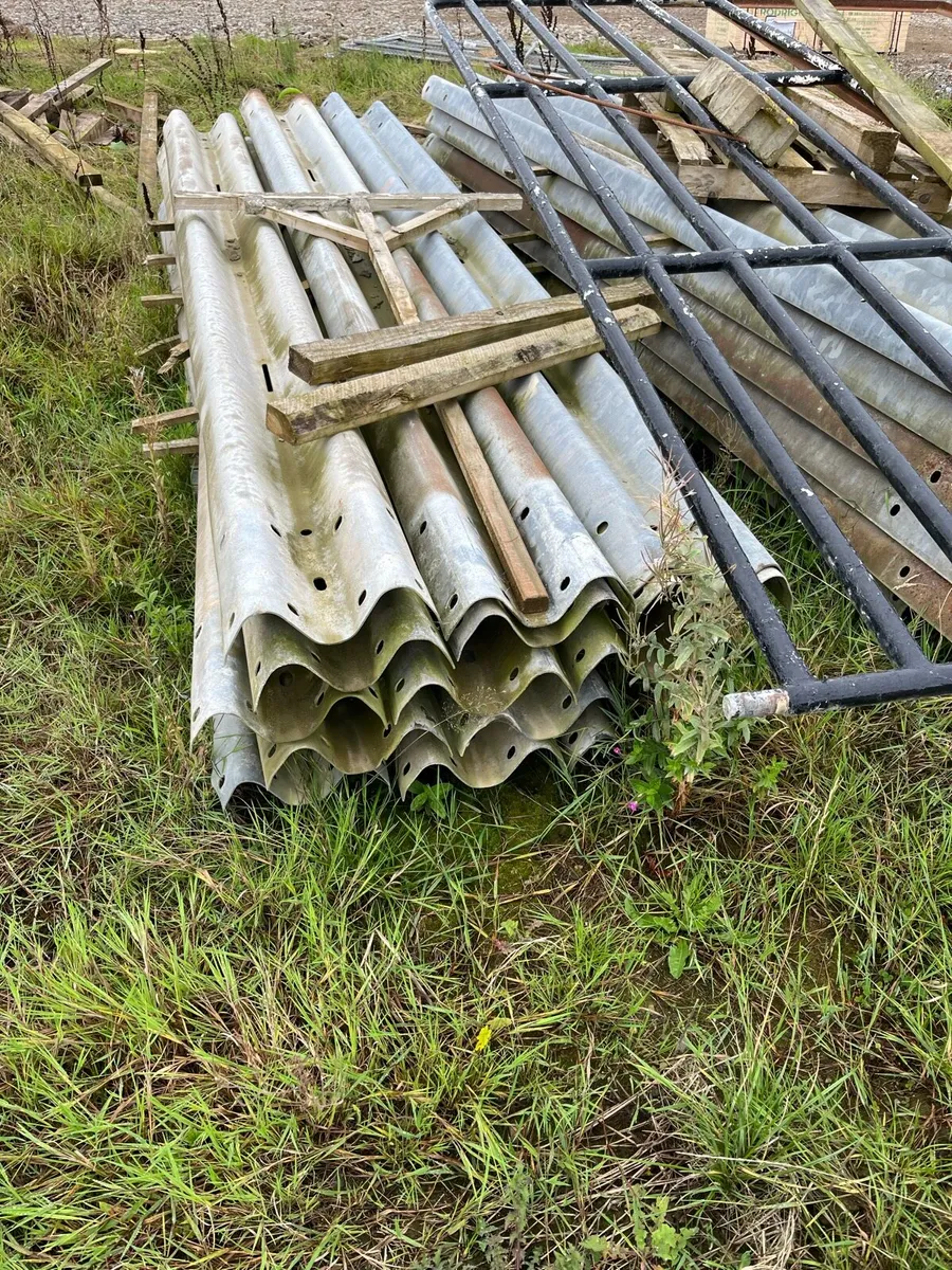 Road Barriers - Image 3