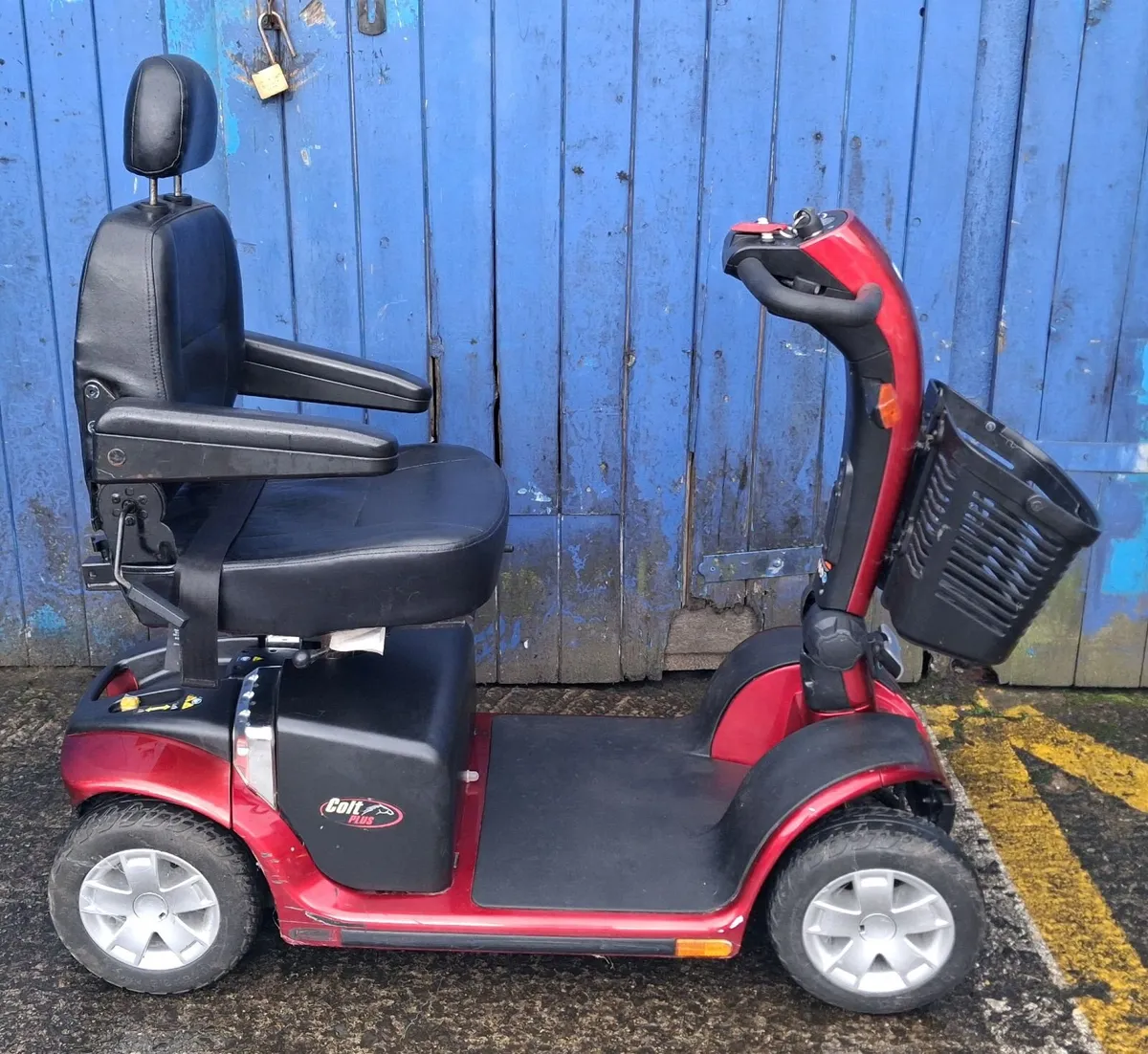 MOBILITY SCOOTER - Image 1