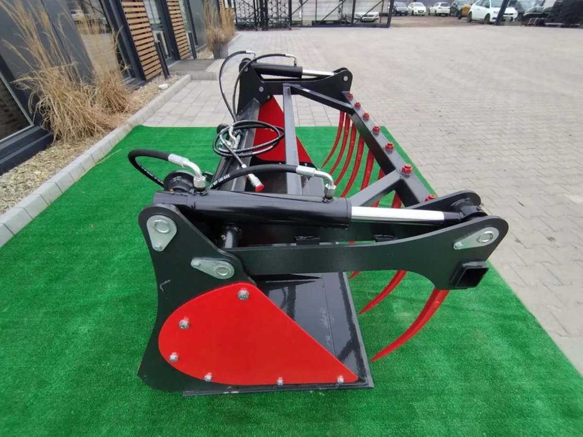 NEW | Silage Grab Bucket Euro 8 Loader Attachments - Image 3