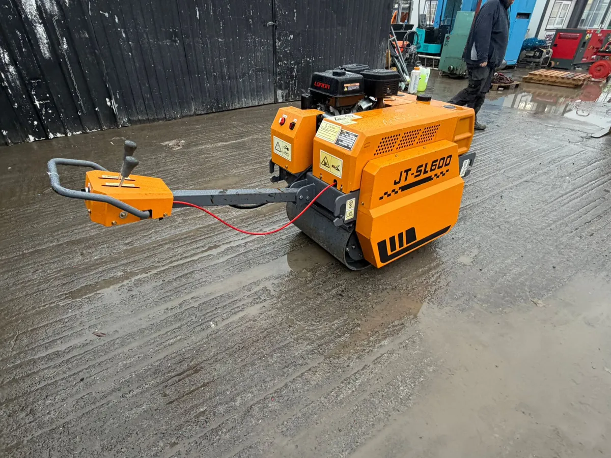 Starvox -600 TJ Double Drum Vibrating Roller - Image 4