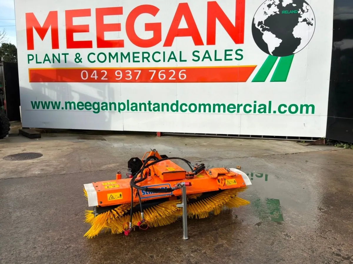 Wiedenmann combi clean road sweeper attachment..59 - Image 2