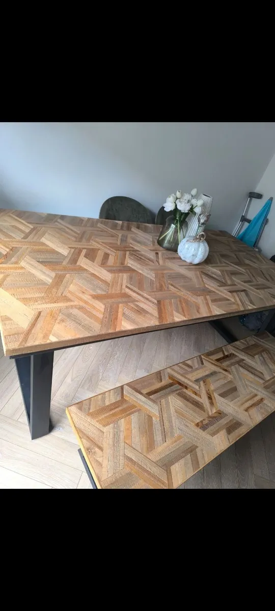 Large wooden dining table - Image 2