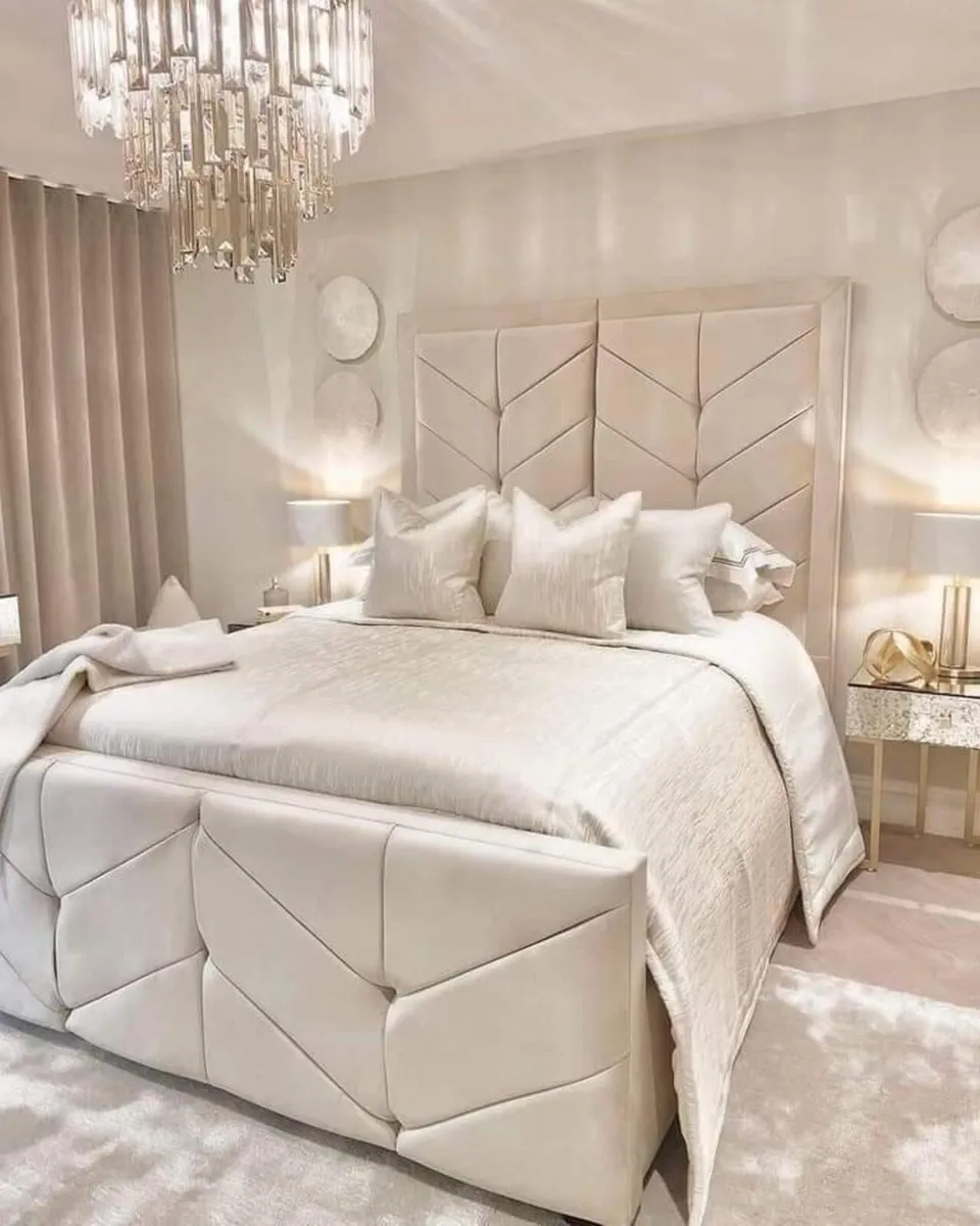 Bed - Image 1