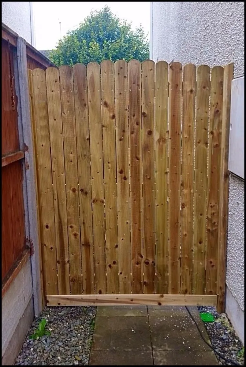 Picket Gates - Image 4