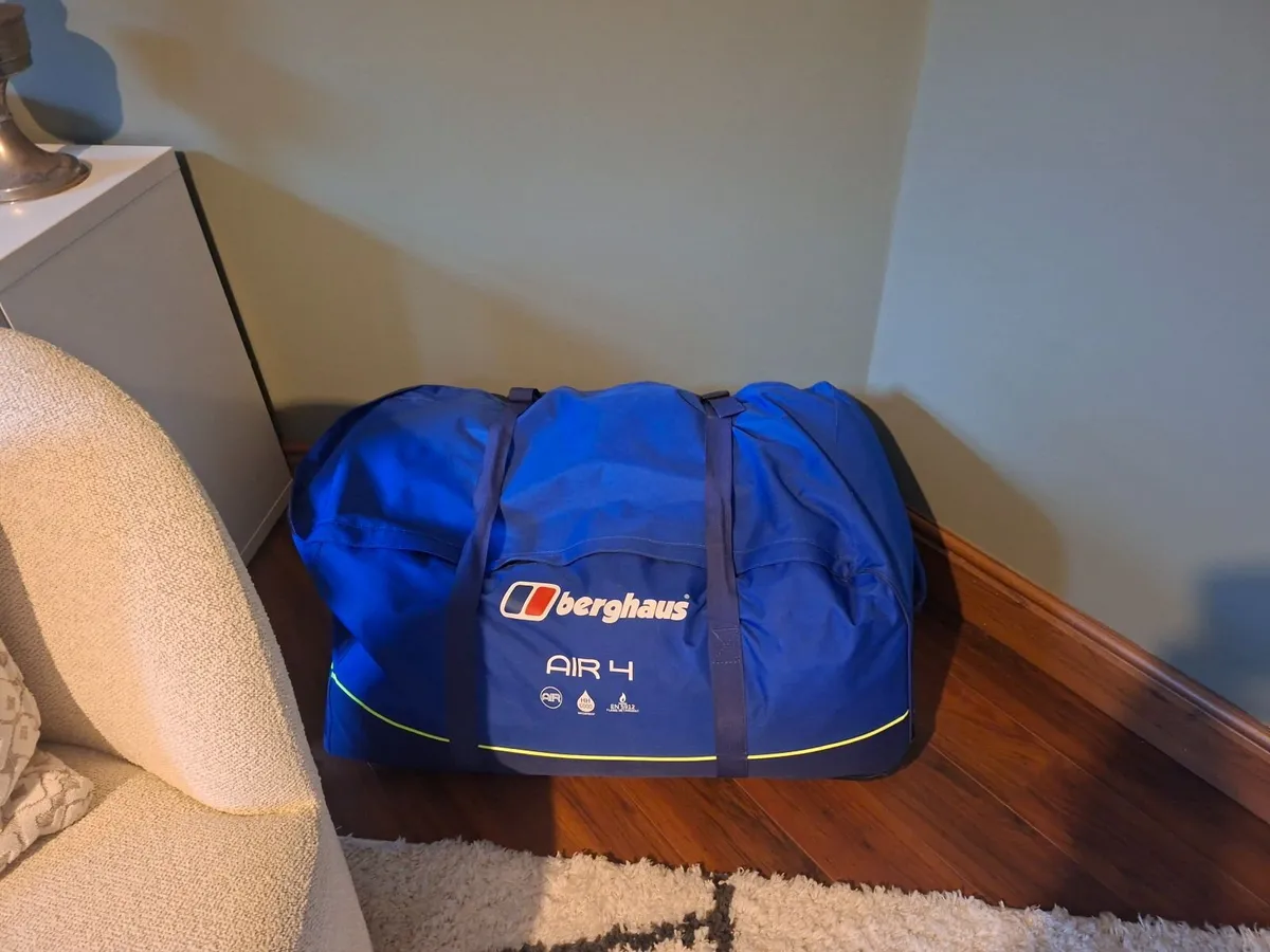 Tent - Image 3