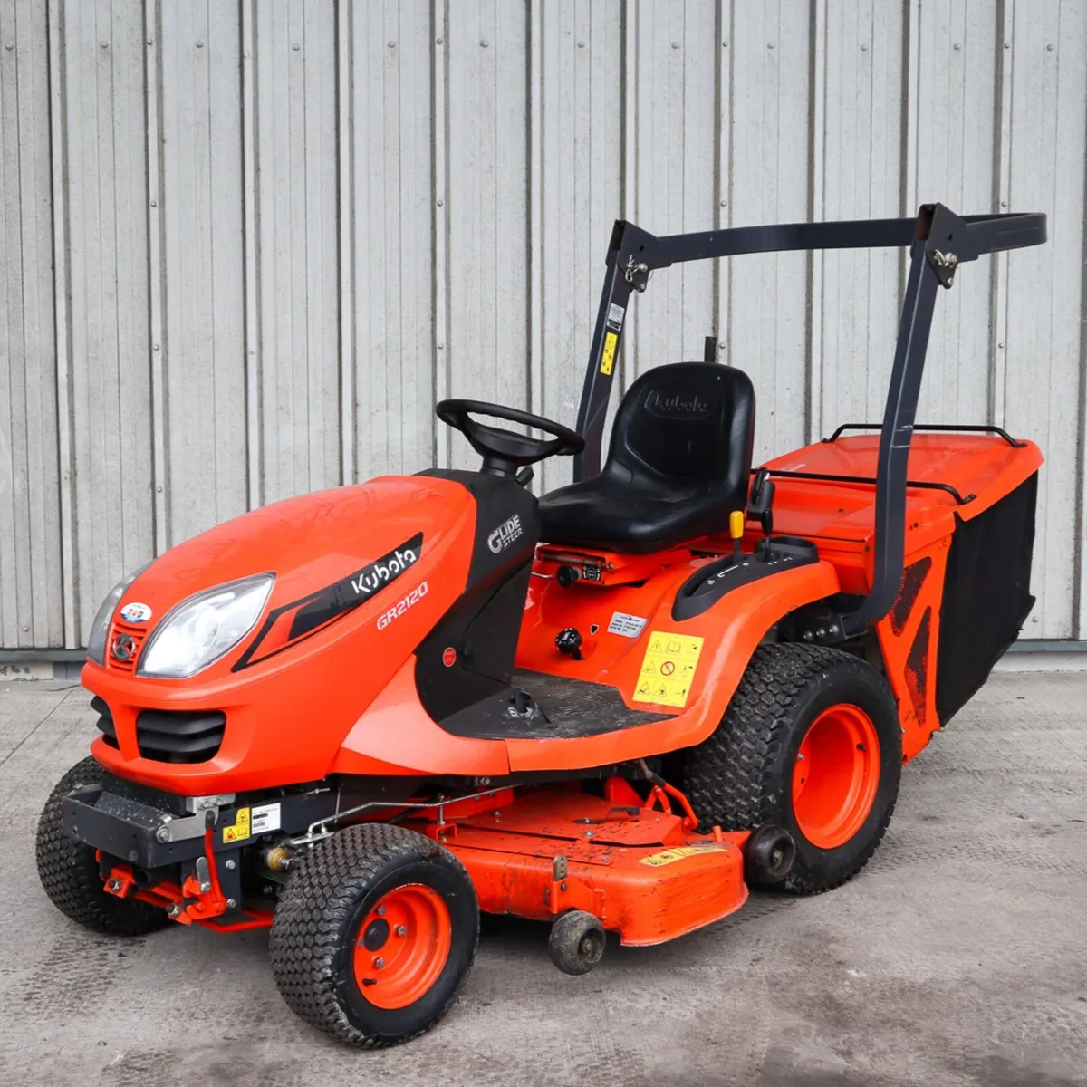 2023 Kubota GR2120 Lawnmower - Image 1