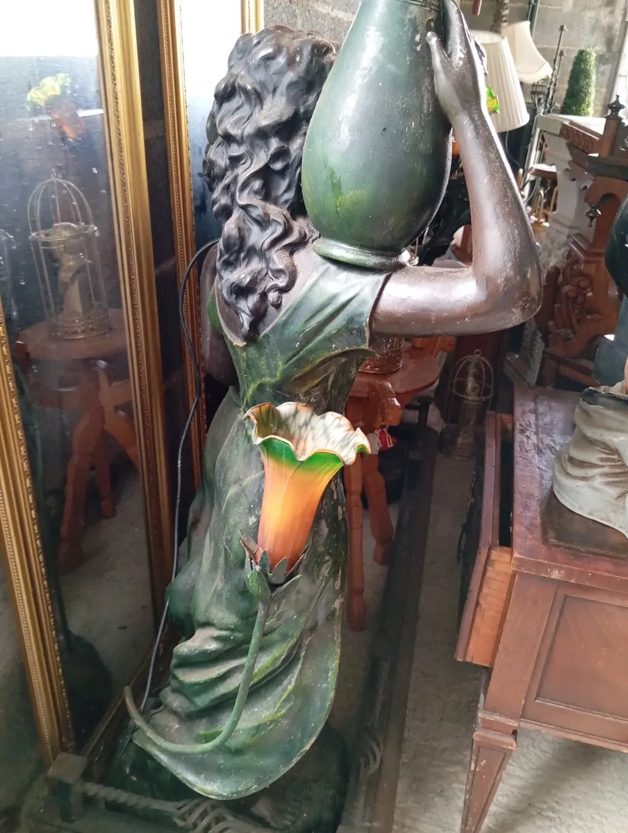 Vintage art nouveau figures - Image 4
