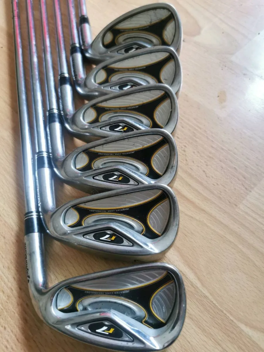 Golf clubs and bag - Image 2