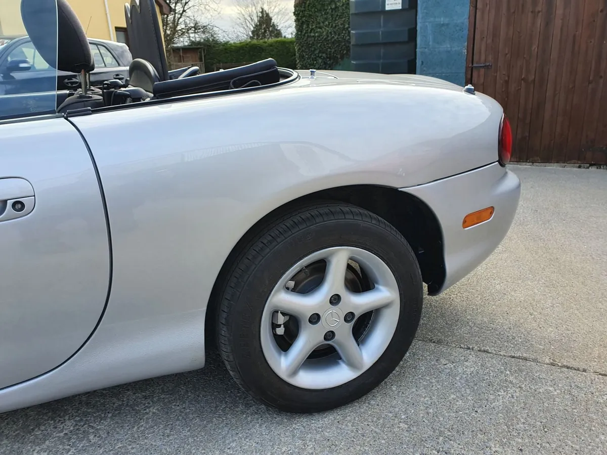 Mazda MX-5 2000 - Image 4