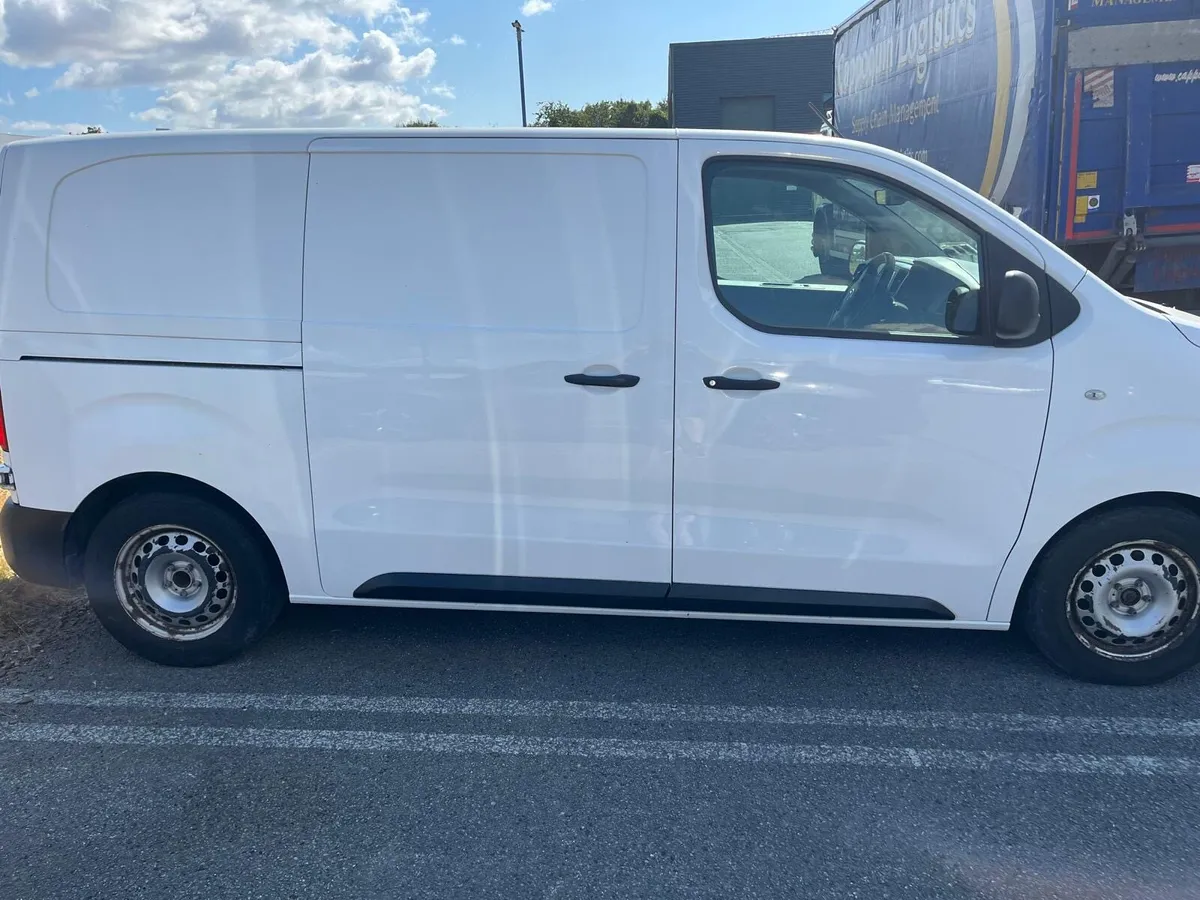 Van - Image 3