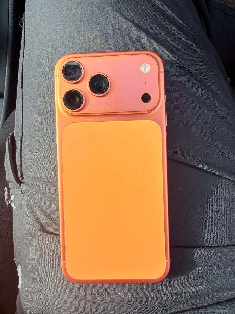 iPhone 17 pro max - Image 4