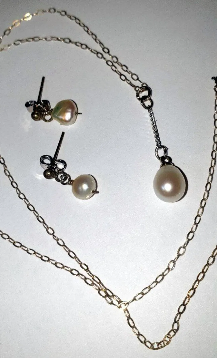 Vintage Silver & Pearl Trilogy - Image 3