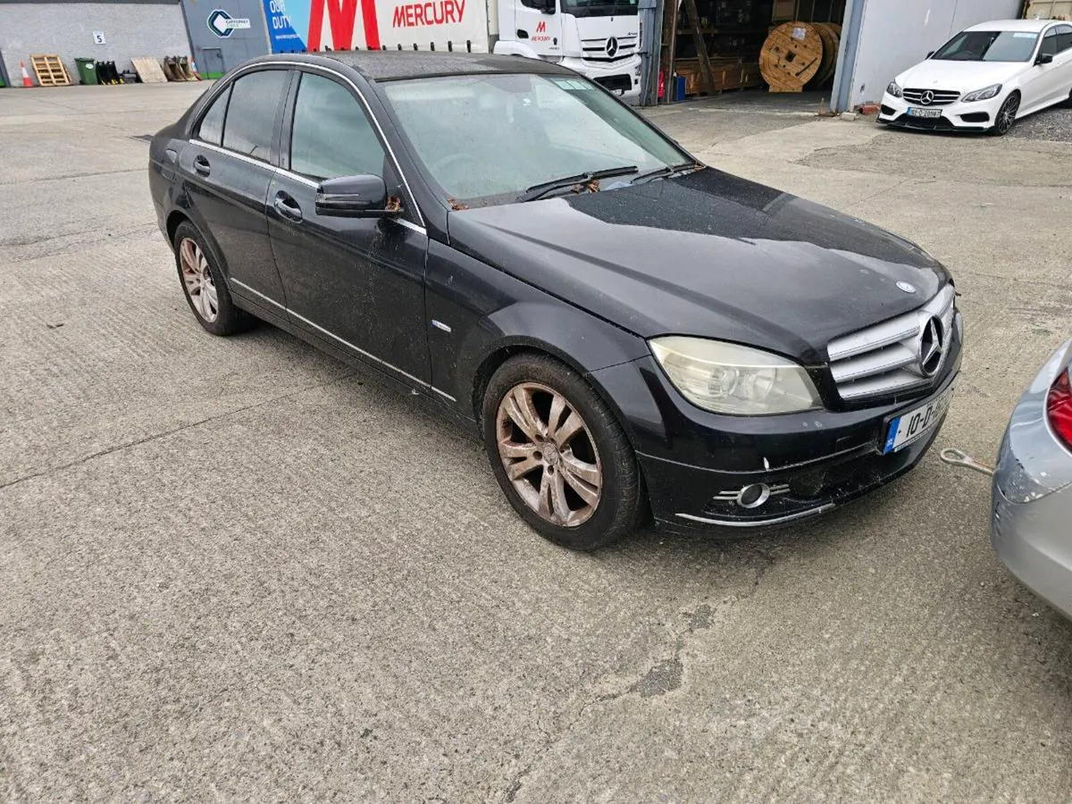 2010 mercedes w204 - Image 1