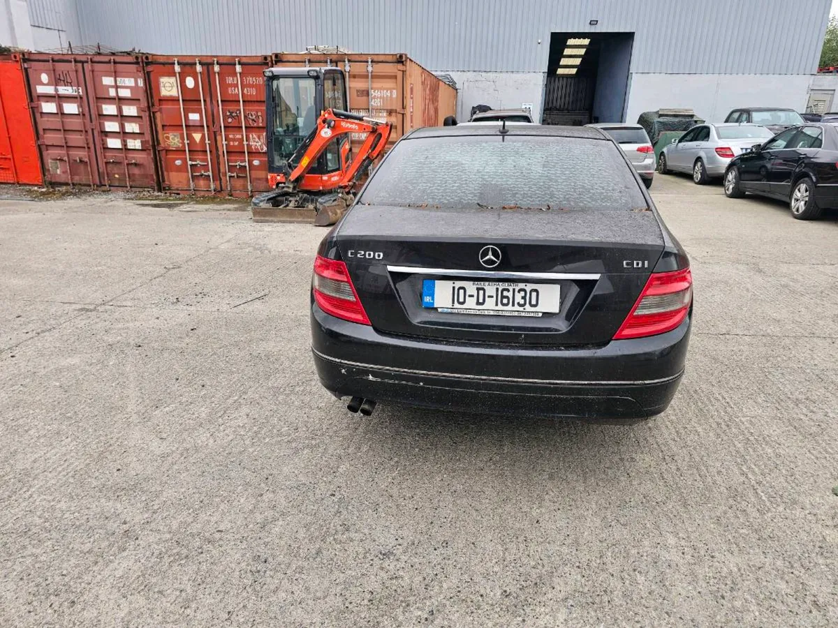 2010 mercedes w204 - Image 3