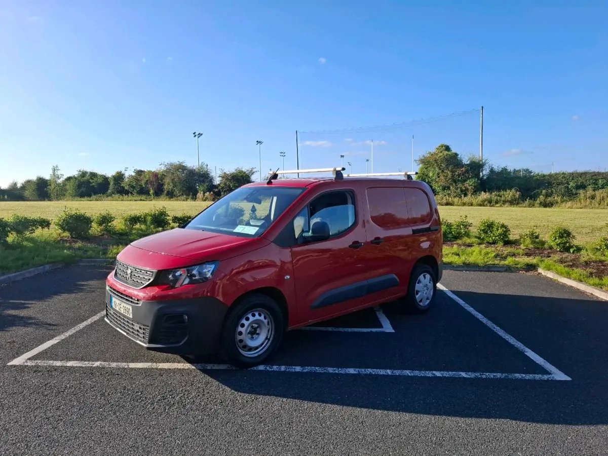 Peugeot Partner Van 2019 - Image 2