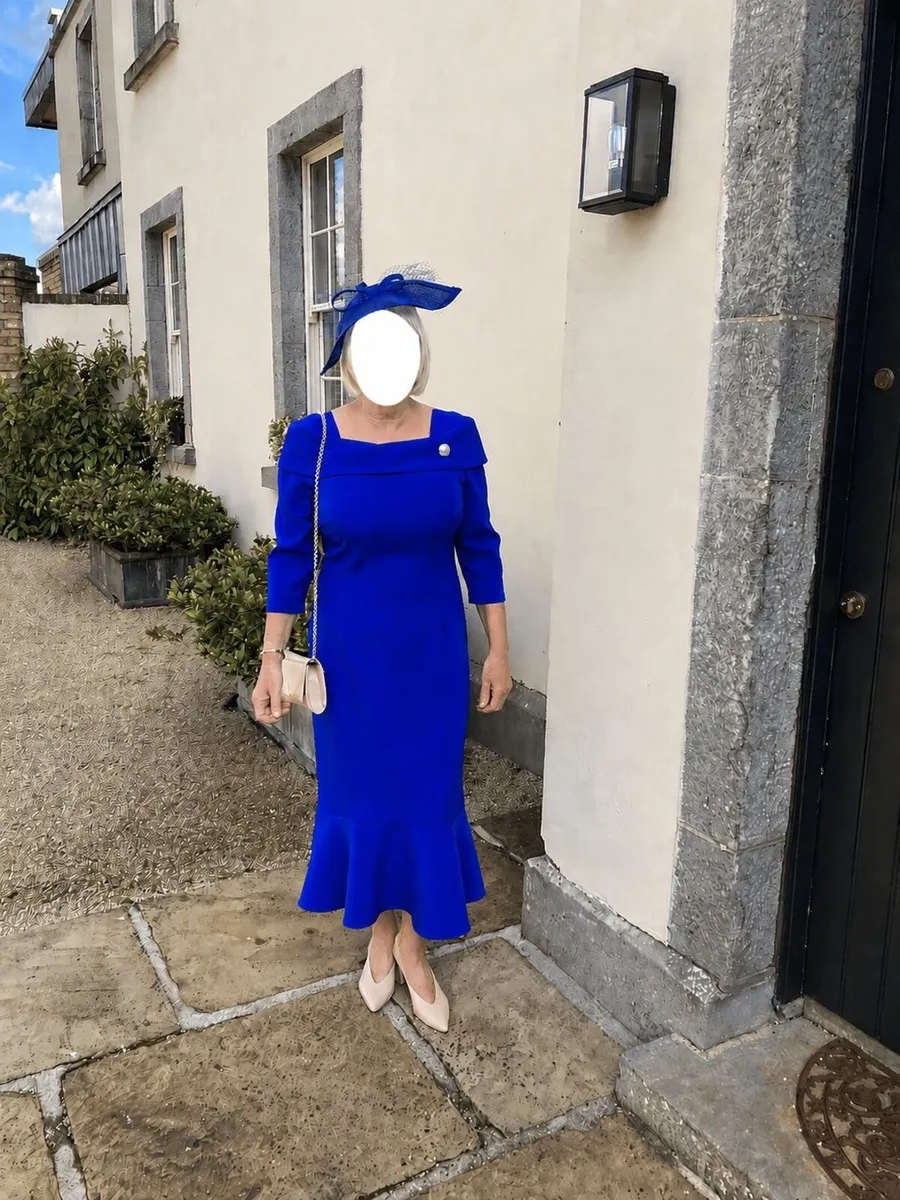 Mother of bride dress and hat - Image 2