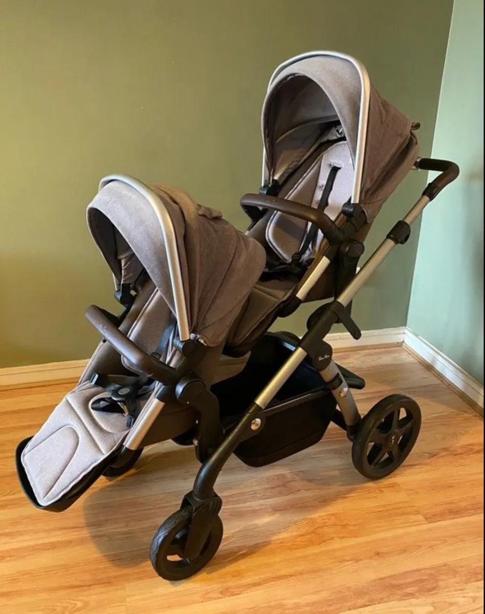 Silver Cross Tandem Travel System - Image 3