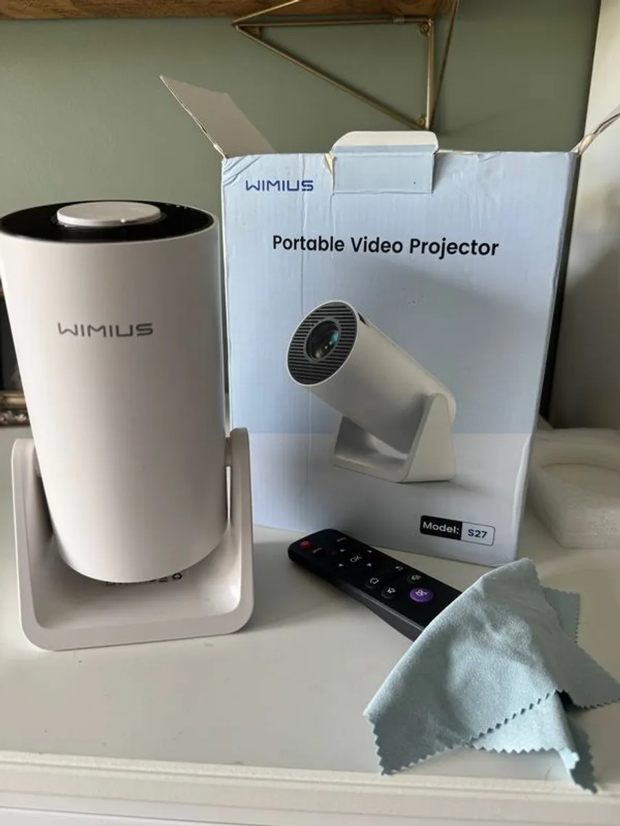 Complete Smart Projector Setup / WiMiUS S27 Portable Projector + Google TV Chromecast - Image 1