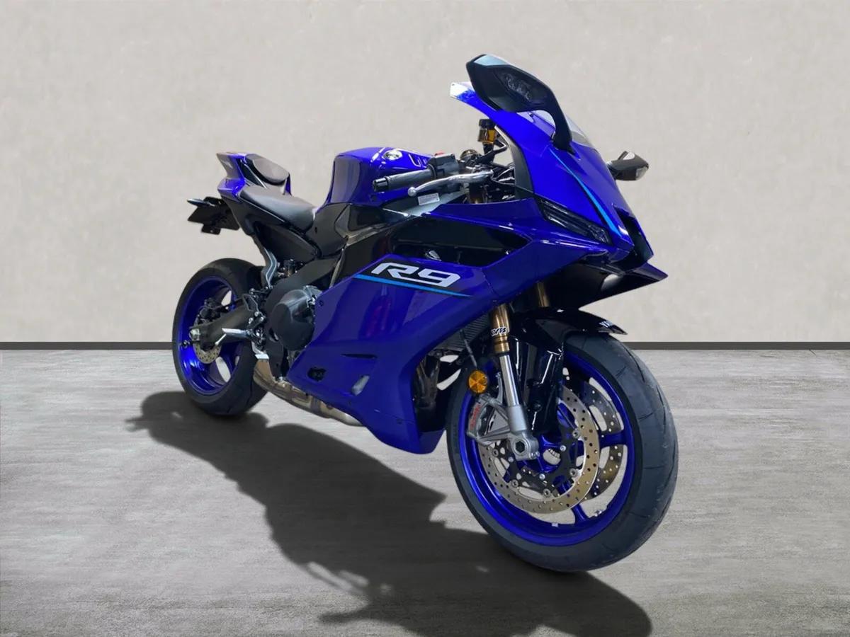Yamaha R9 with extras, NI Registered - Image 3