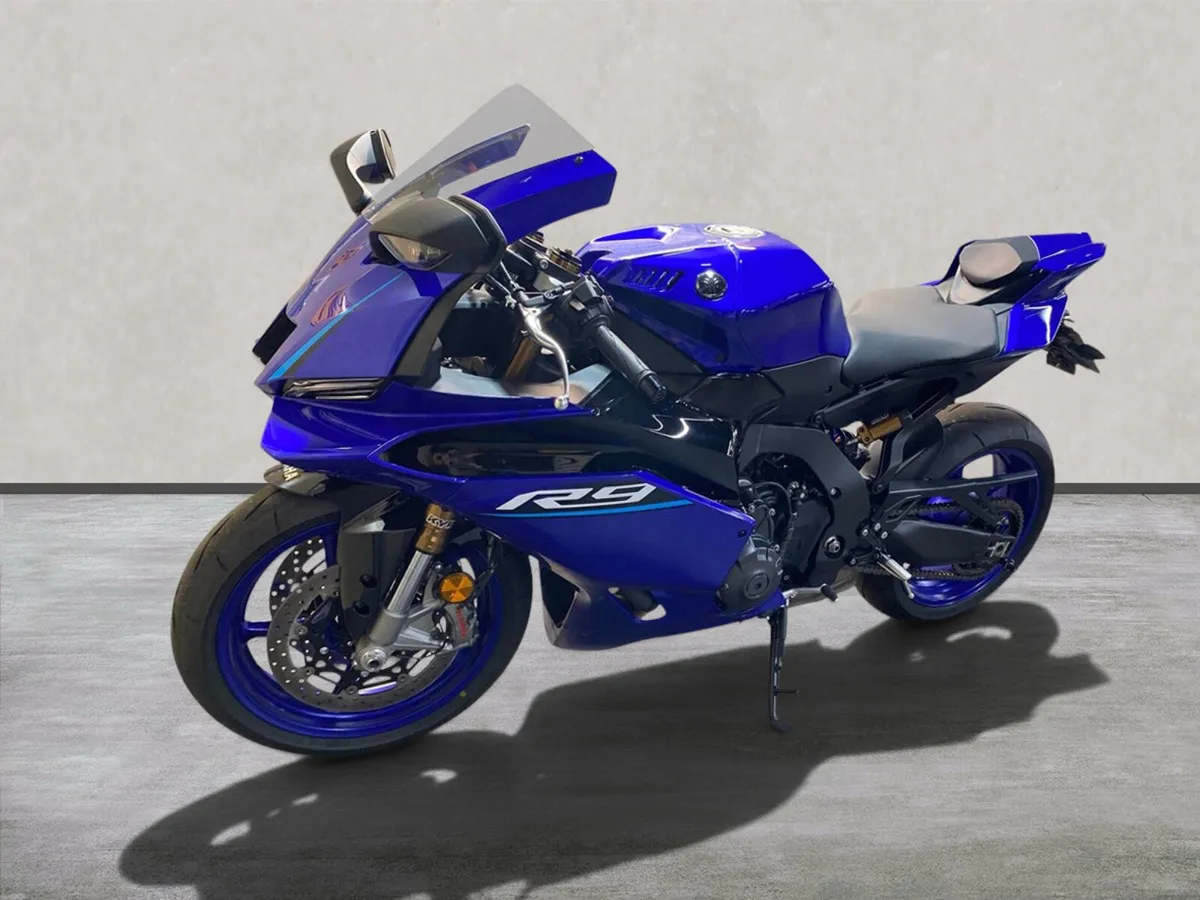 Yamaha R9 with extras, NI Registered - Image 4