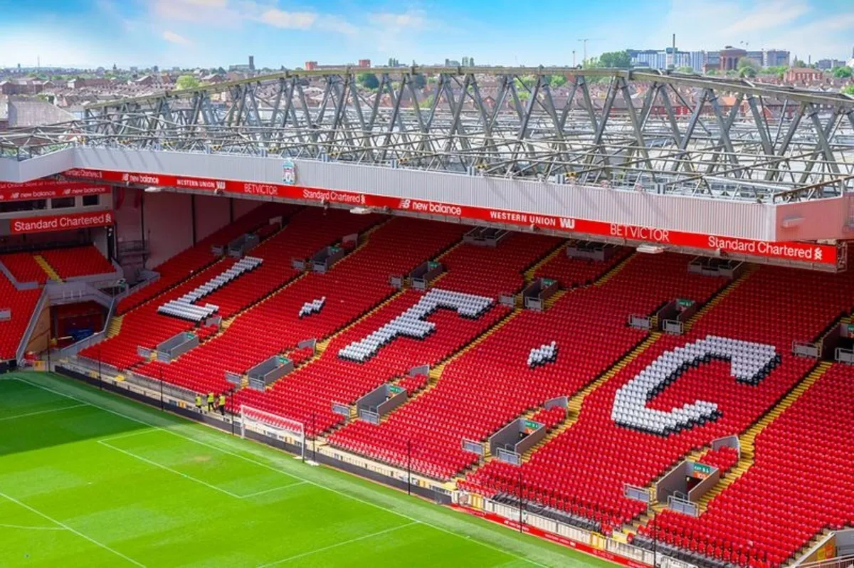 Liverpool ticket Vs Villareal - Image 2