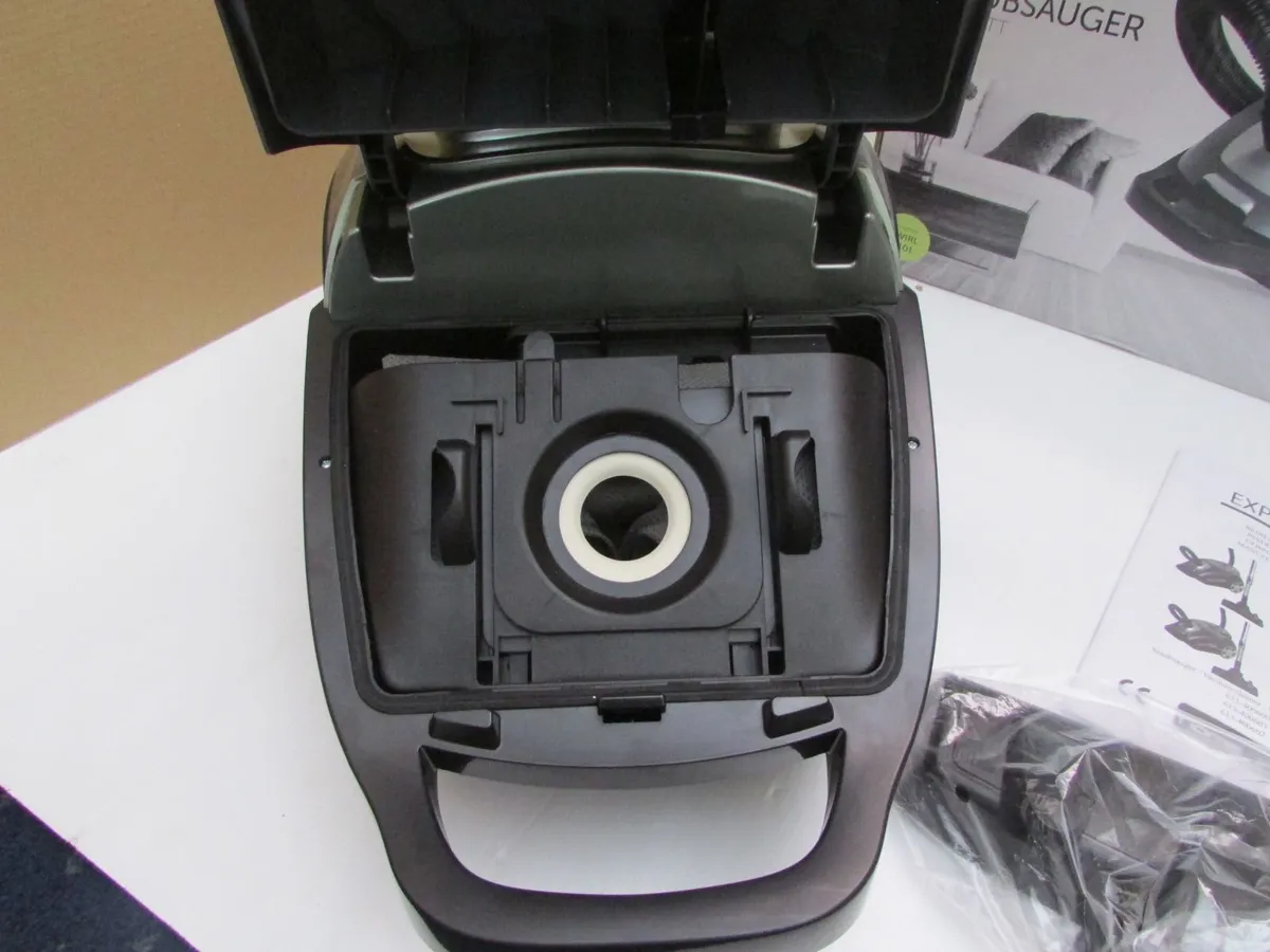 Home Line vacuum cleaner. NEW - Image 4