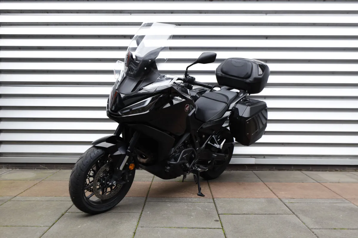 HONDA NT1100 DCT *New Arrival* (SAVE €500) - Image 2