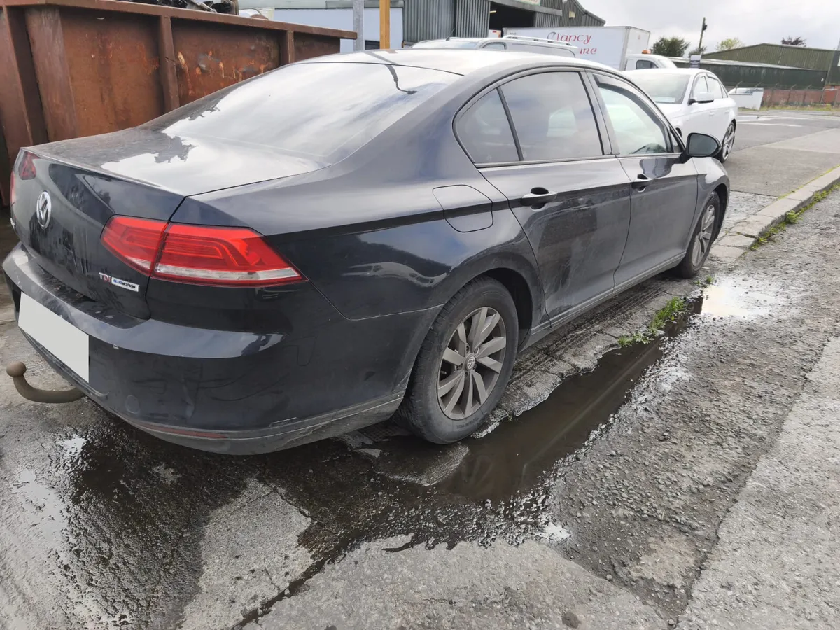 2016 Volkswagen Passat 1.6 Tdi DCX For Breaking! - Image 3
