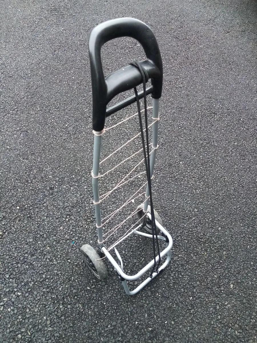 Trolley - Image 2