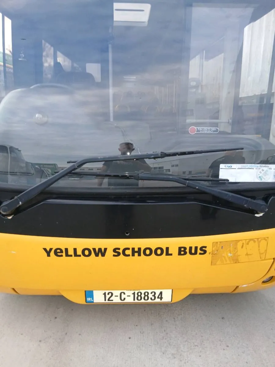 3x 2012 optare versa hybrid 53 seat  coaches - Image 1