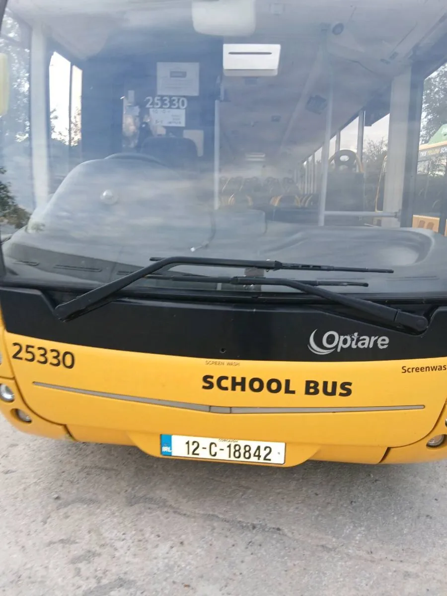 3x 2012 optare versa hybrid 53 seat  coaches - Image 2
