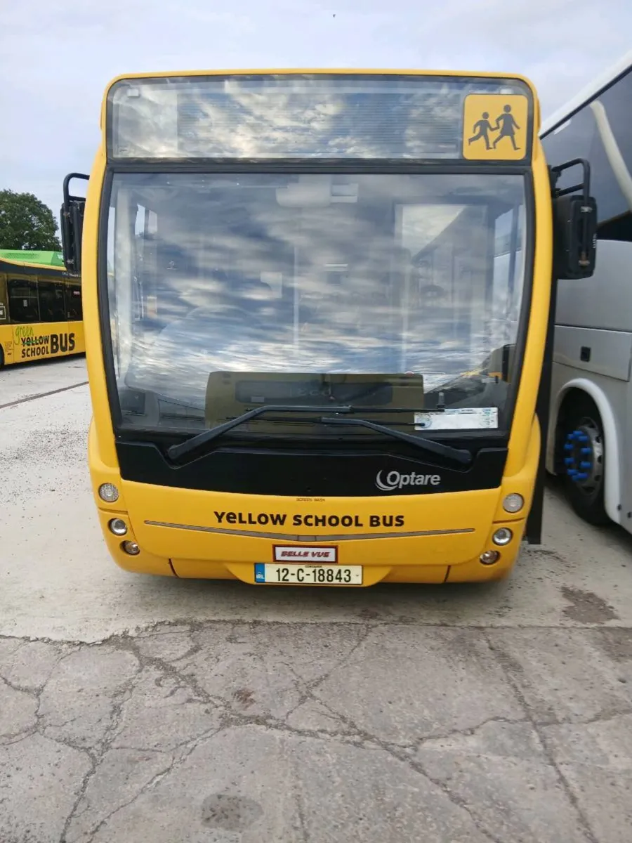 3x 2012 optare versa hybrid 53 seat  coaches - Image 3