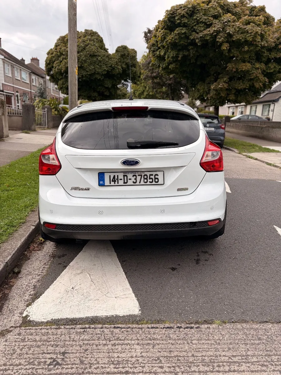 2014 Ford Focus 1.0 EcoBoost Zetec - Image 2