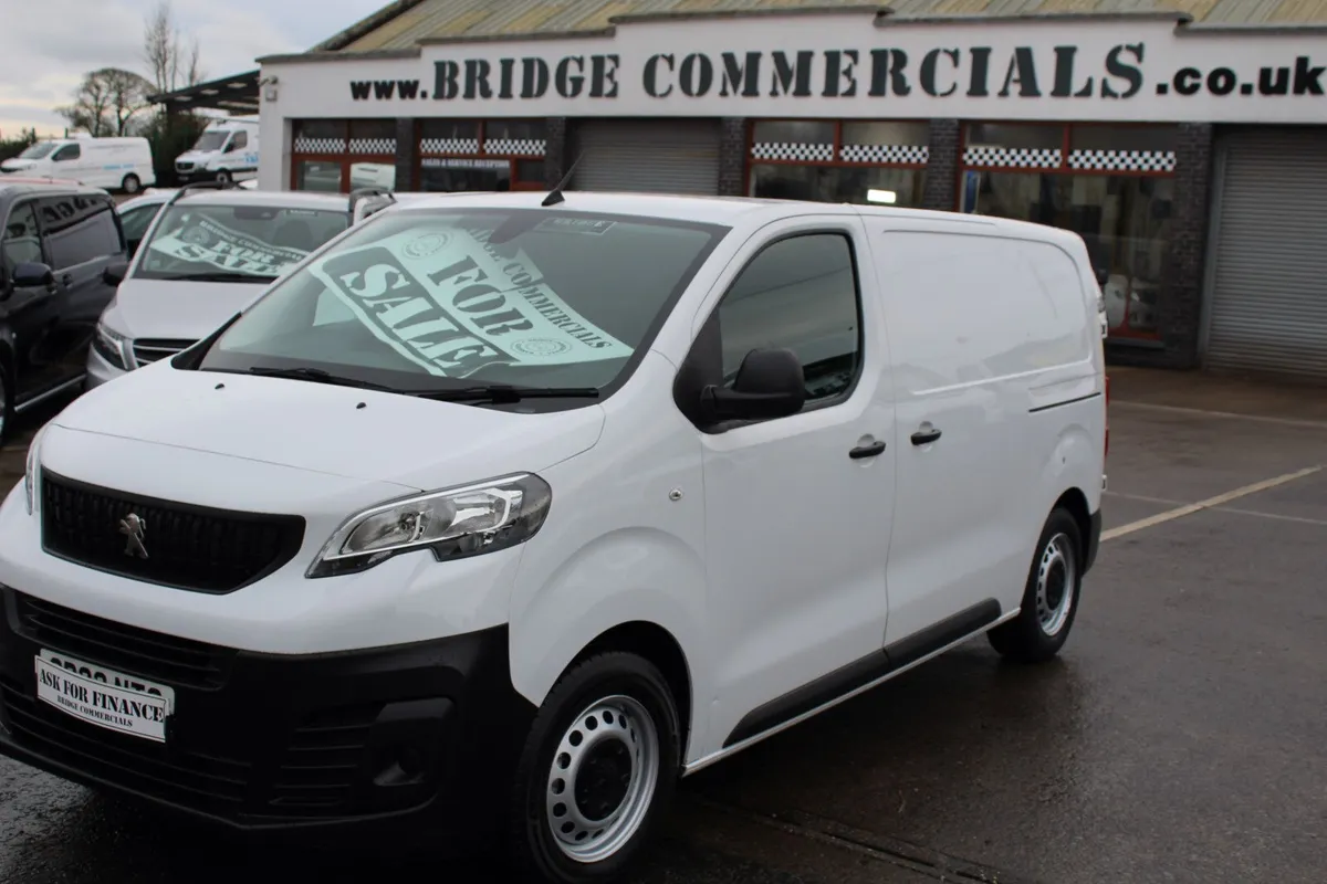 2022 Peugeot Expert L1H1 Professional - Image 1