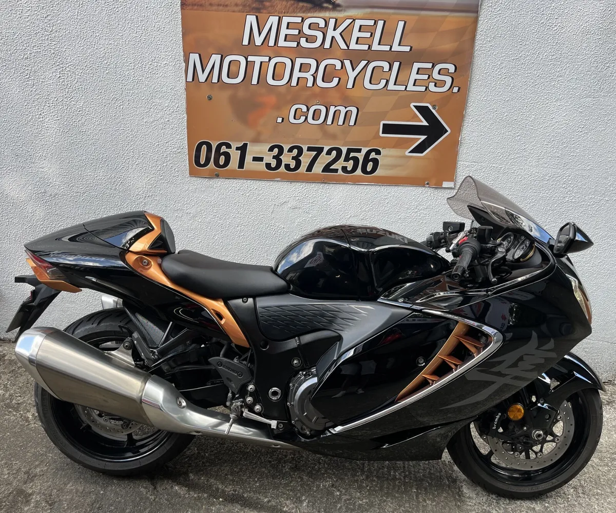 2022 Suzuki Hayabusa @ Meskells - Image 2