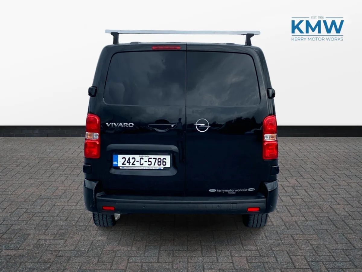 Opel Vivaro L2H1 Sportive..NO VAT - Image 4